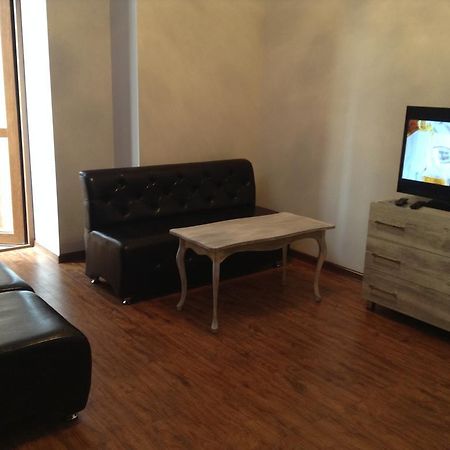 Apartment Sayat-Nova Erivan Zimmer foto